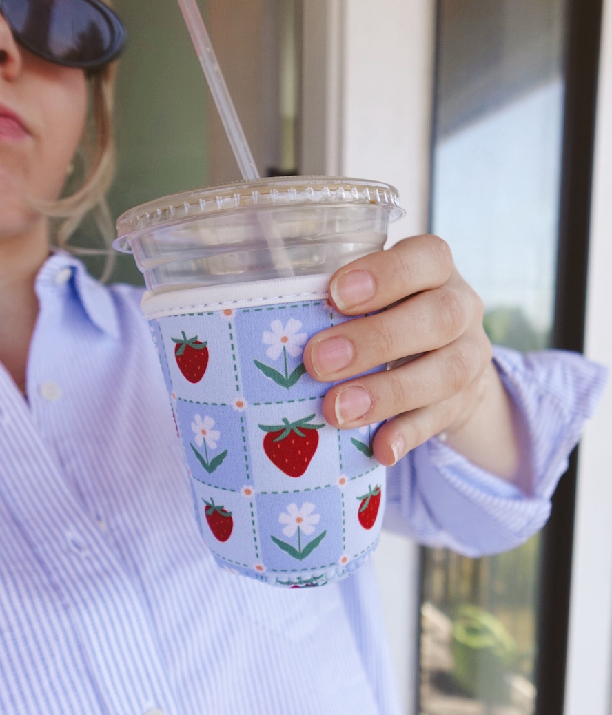 Strawberry Fields - Coffee Sleeve 16 OZ